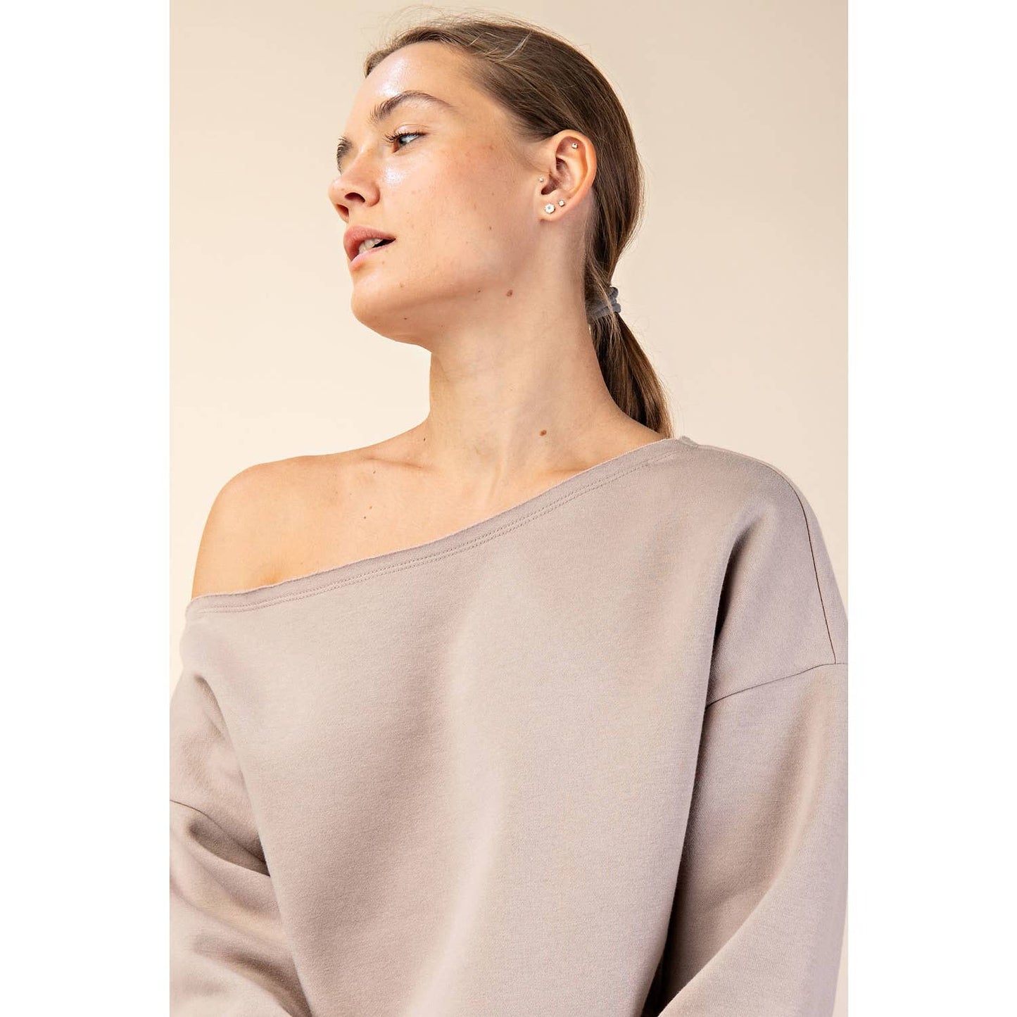 TERRY OFF SHOULDER SWEATSHIRT