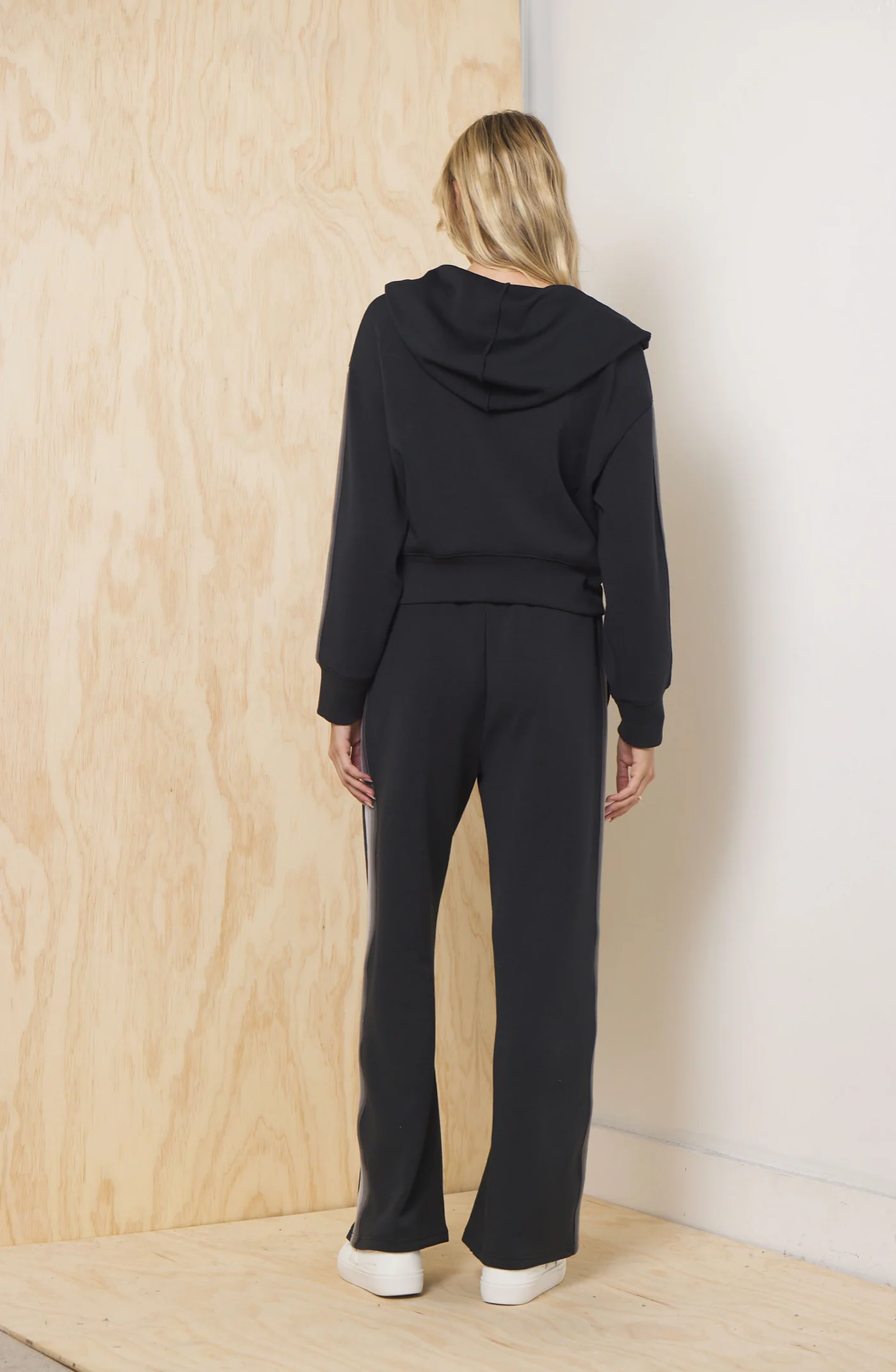 Victoria Wide Leg Pant