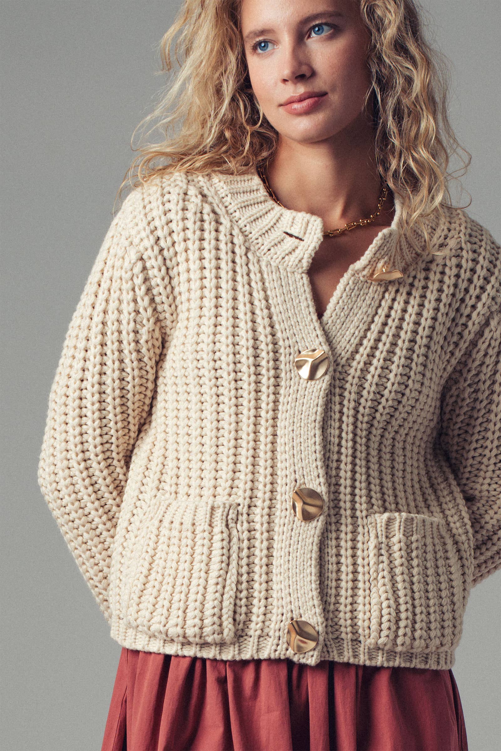 Chunky Gold Button Ribbed Knit Cardigan – La Chic Boutique