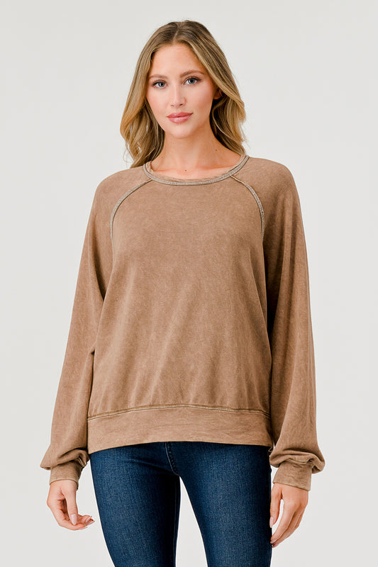 Soft Mineral Dye Lagrant Sweat Top