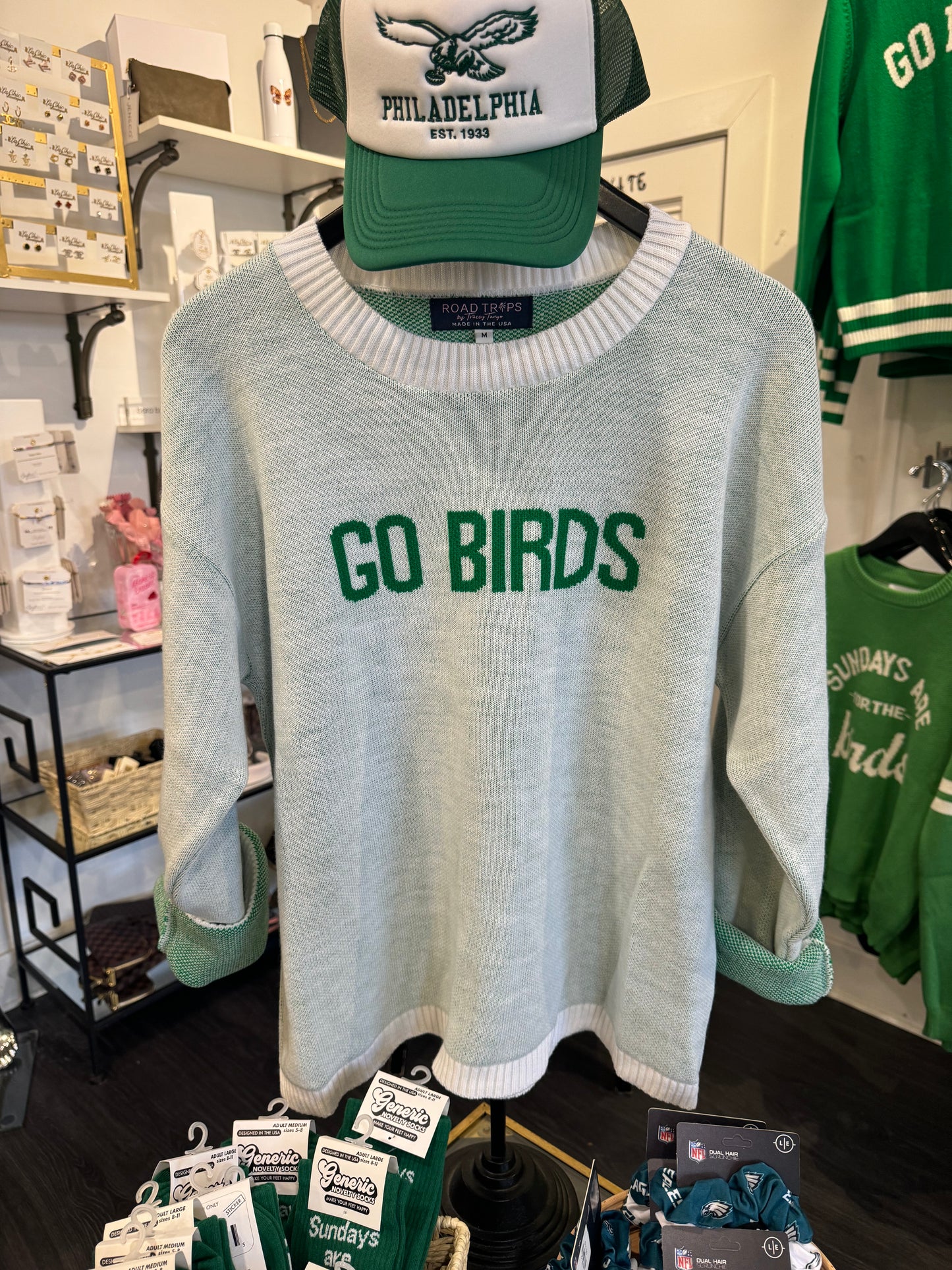 Go BIRDS white sweater