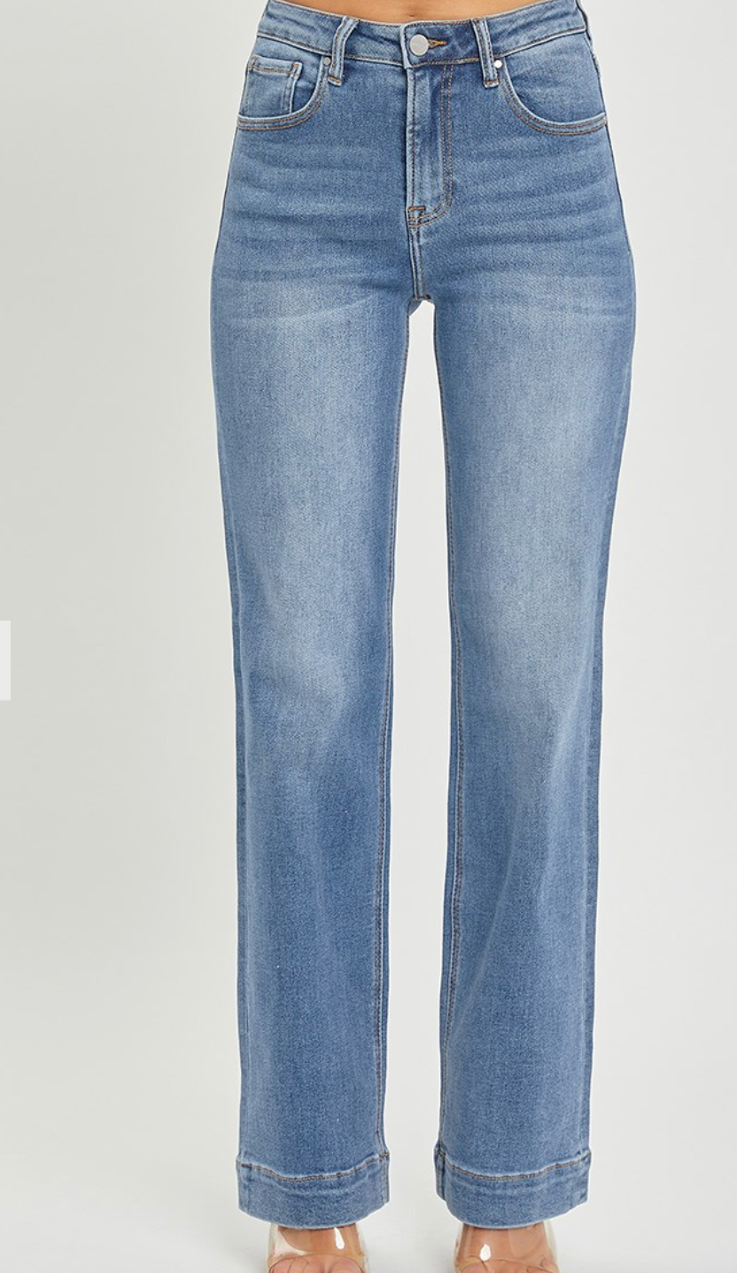 Risen - Med High Rise Straight Jean