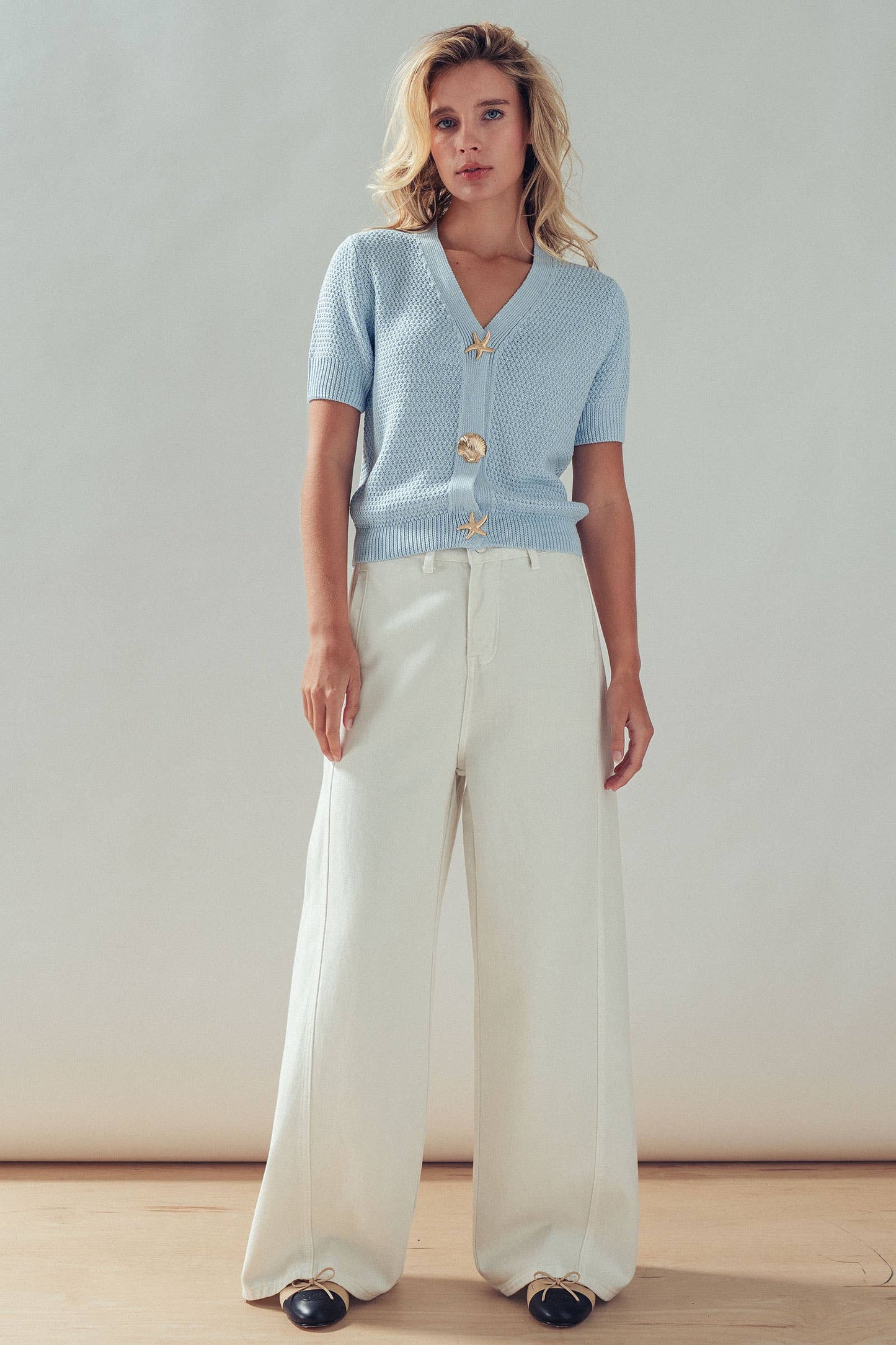 Coastal Seashell Button Textured Knit Cardigan Top