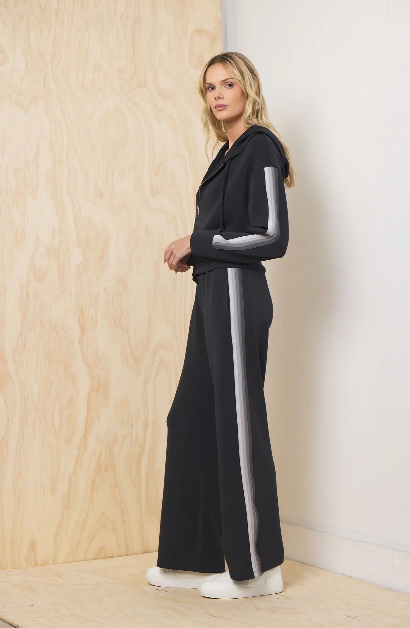 Victoria Wide Leg Pant